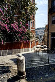 Lisbona -  Una delle tante scalinate del Bairro Alto. 